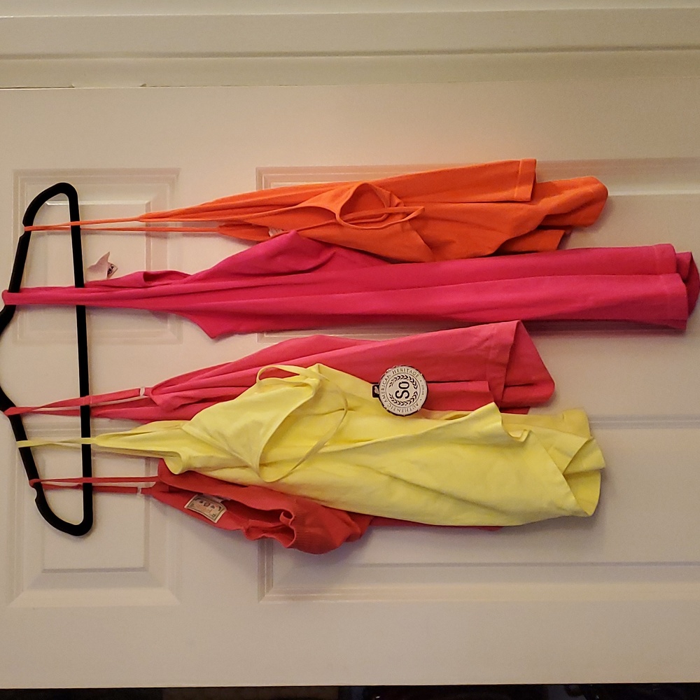 5 bundle of tank tops